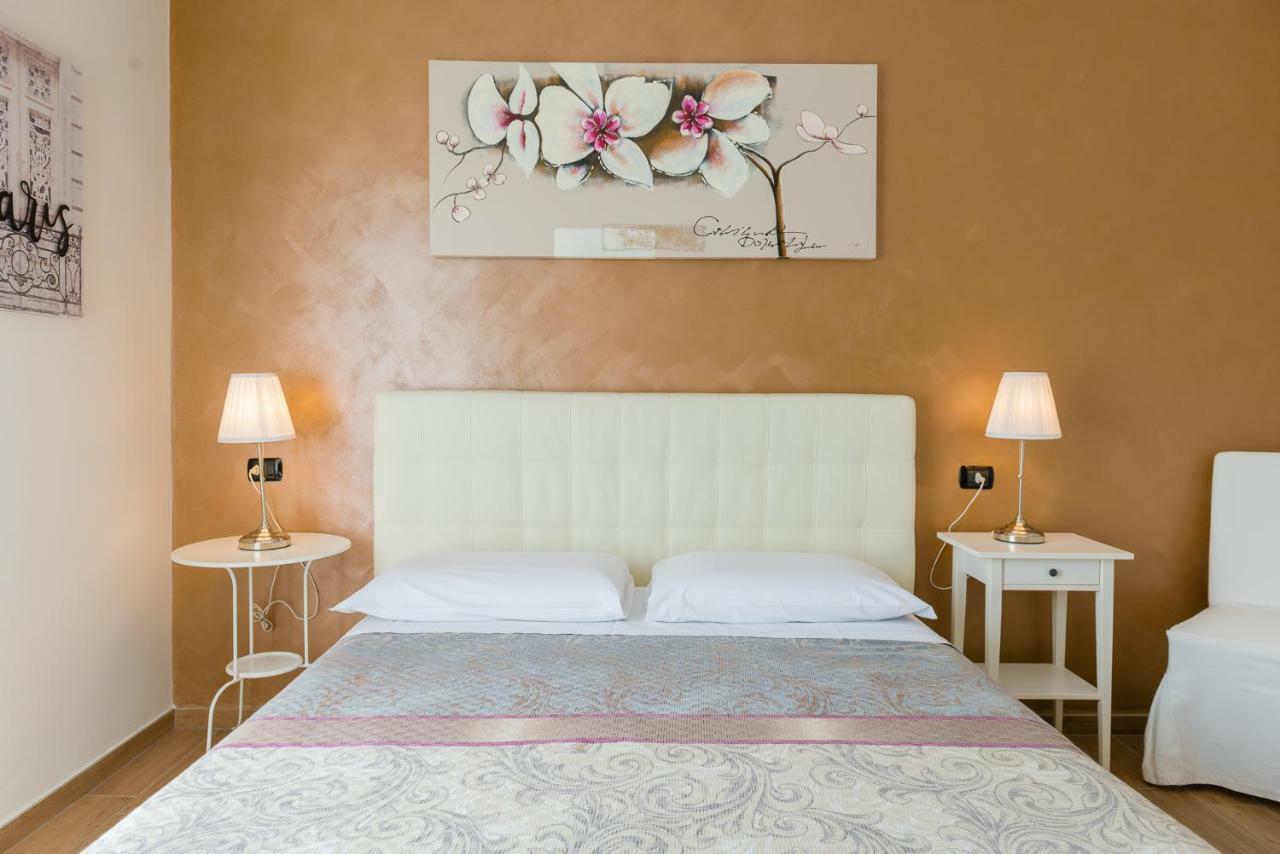 B&B Le City มอนเตซิลวาโน ภายนอก รูปภาพ